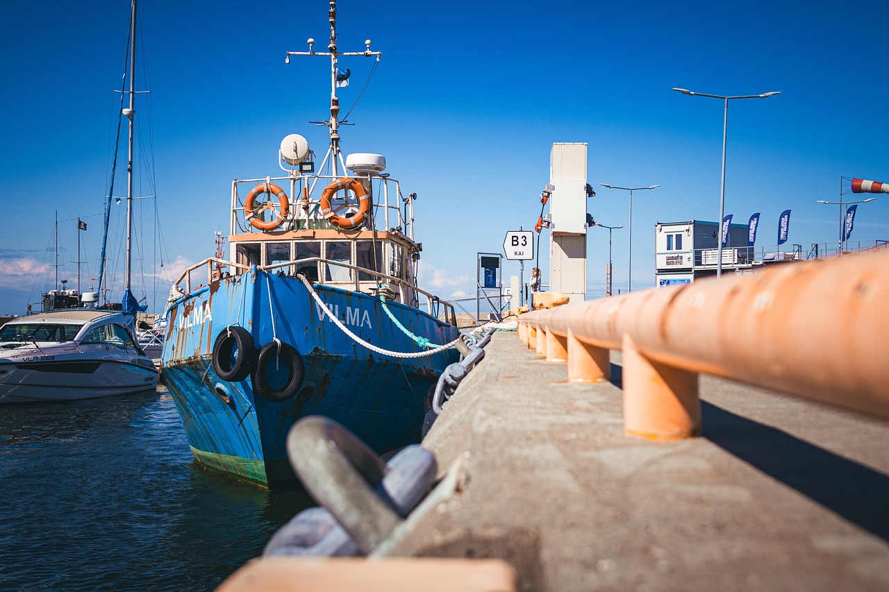 Boating Safety and Etiquette in Southwest Florida: Essential Guidance from Professional Yacht Captains